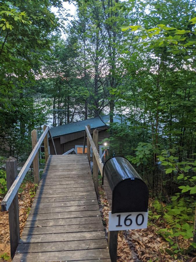 Vila Panoramic Water Views , Cozy House In Henniker ,Nh Exteriér fotografie