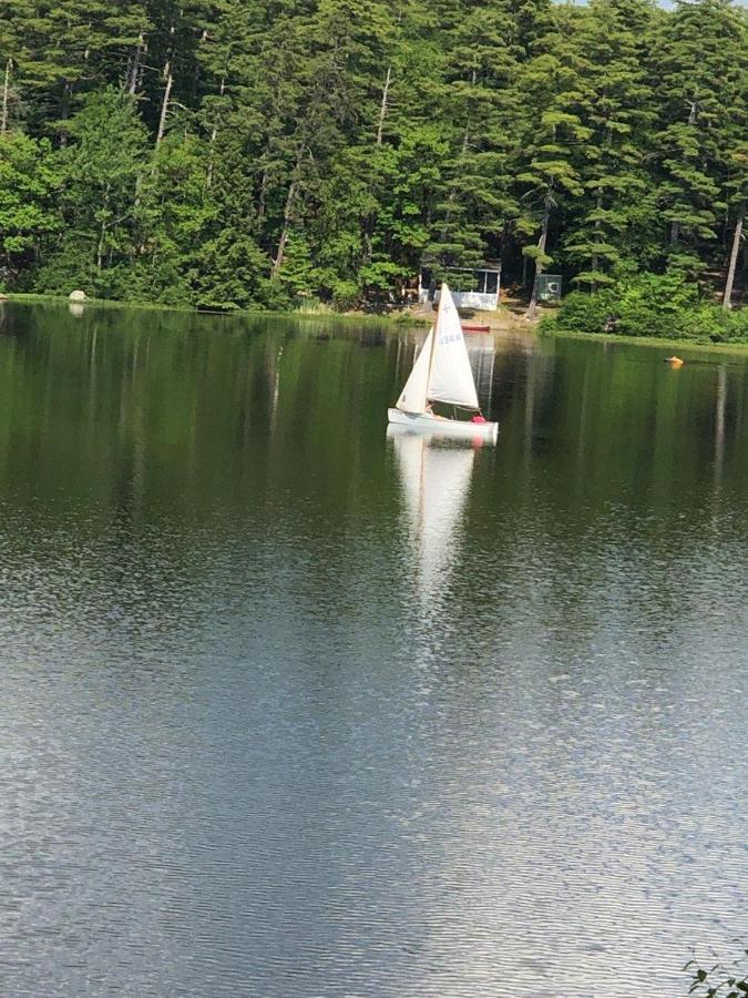 Vila Panoramic Water Views , Cozy House In Henniker ,Nh Exteriér fotografie